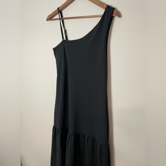 Banana Republic One Shoulder Ruffle Knit Midi Dress Black NWT - Picture 6 of 8